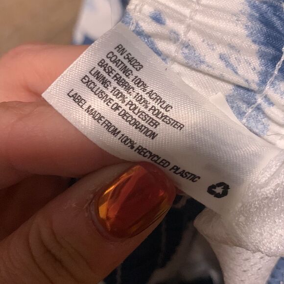 NWT Gap Kids Swim Trunks - Picture 8 of 8